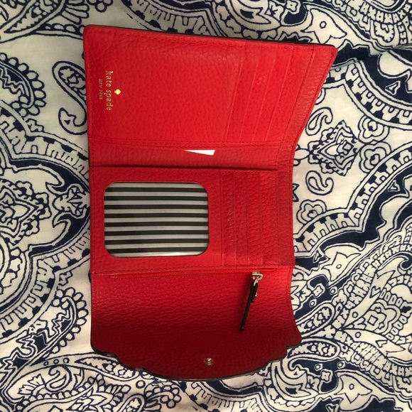 Kate Spade Wallet - Picture 3 of 5